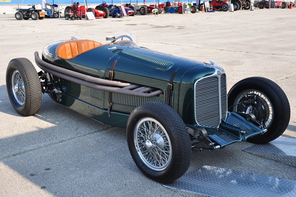 Sam Mann 1930 Chrysler Golden Seal Special | Mac's Motor City Garage