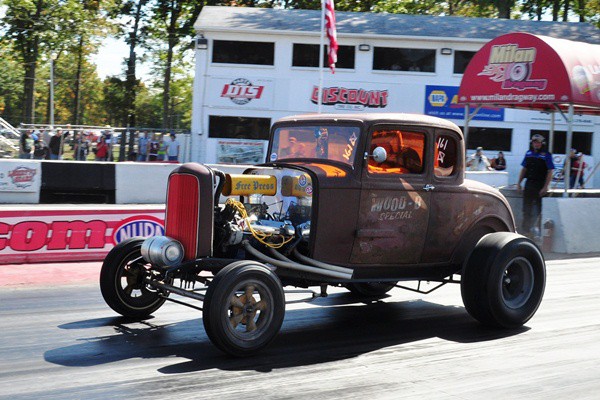 Wood-B Special 1932 Ford Caddy powered launch | Mac's Motor City Garage