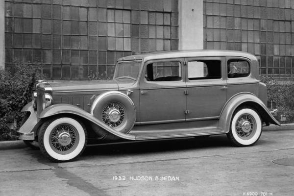 1932 Hudson Eight Sedan | Mac's Motor City Garage