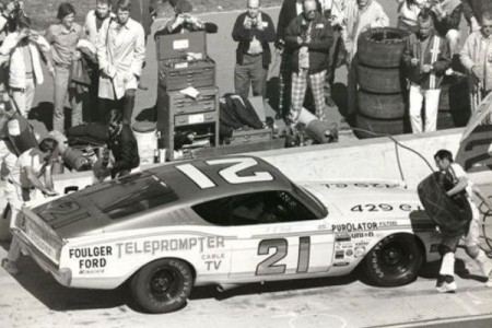 AJ Foyt Wood Bros. Mercury pit stop | Mac's Motor City Garage