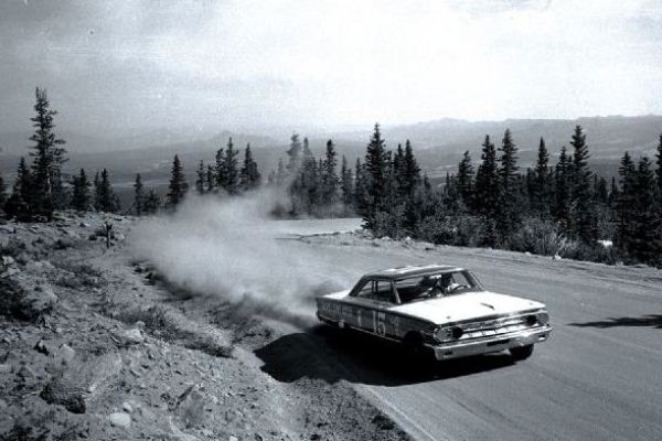 Parnelli-Jones-Mercury-1964-Pikes-Peak-.jpg