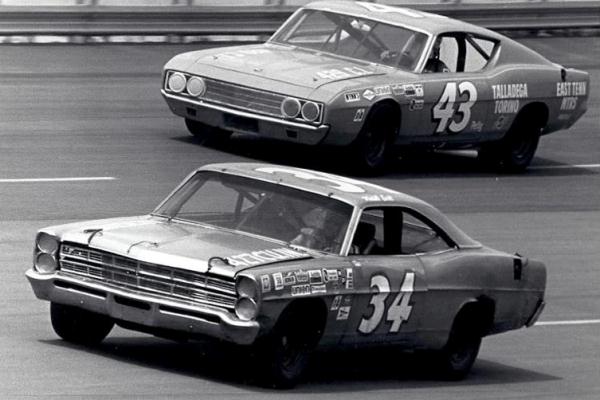 Early ford racers #10