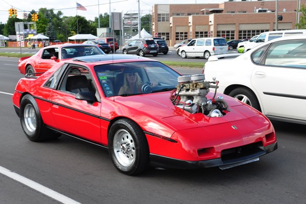 Pontiac Fiero front engine Chevy V8 | Mac's Motor City Garage