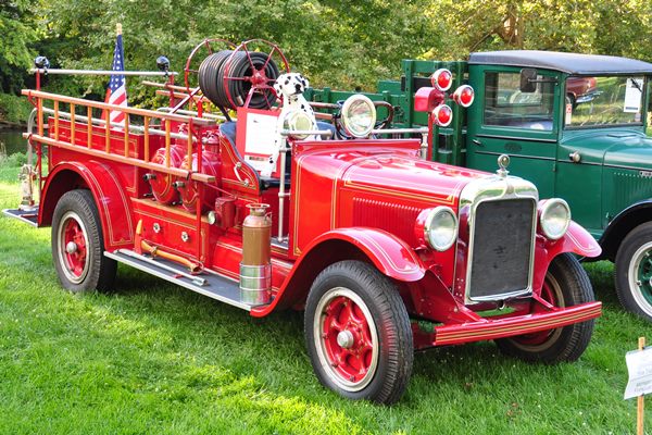 1927 Graham Fire Truck Michigan Firehouse Museum | Mac's Motor City Garage