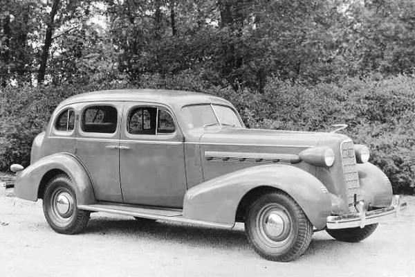 1936 LaSalle 5-Passenger Touring Sedan | Mac's Motor City Garage