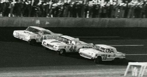 Video: The First Daytona 500, 1959 | Mac's Motor City Garage