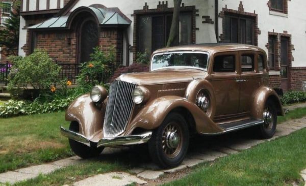 Trendsetter: The 1932-1935 Graham Blue Streak | Mac's Motor City Garage