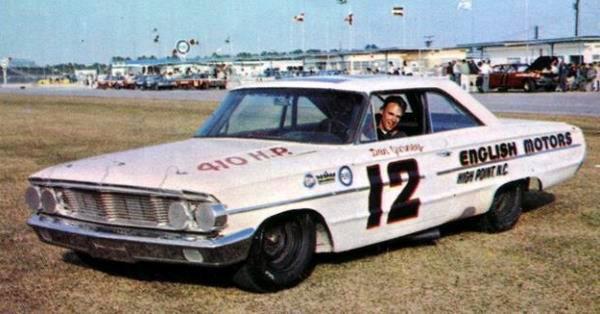 Video: Dan Gurney Pitches the Total Performance 1964 Ford | Mac's Motor ...