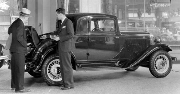 ウォールプラーク 1932 Plymouth PB プリムス セダン 壁掛け ウォールプラーク 1932 Plymouth PB プリムス セダン 壁掛け ウォール